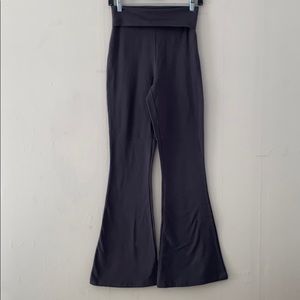 NWOT Zenana Yoga Pants Sz S, Gray, Tall